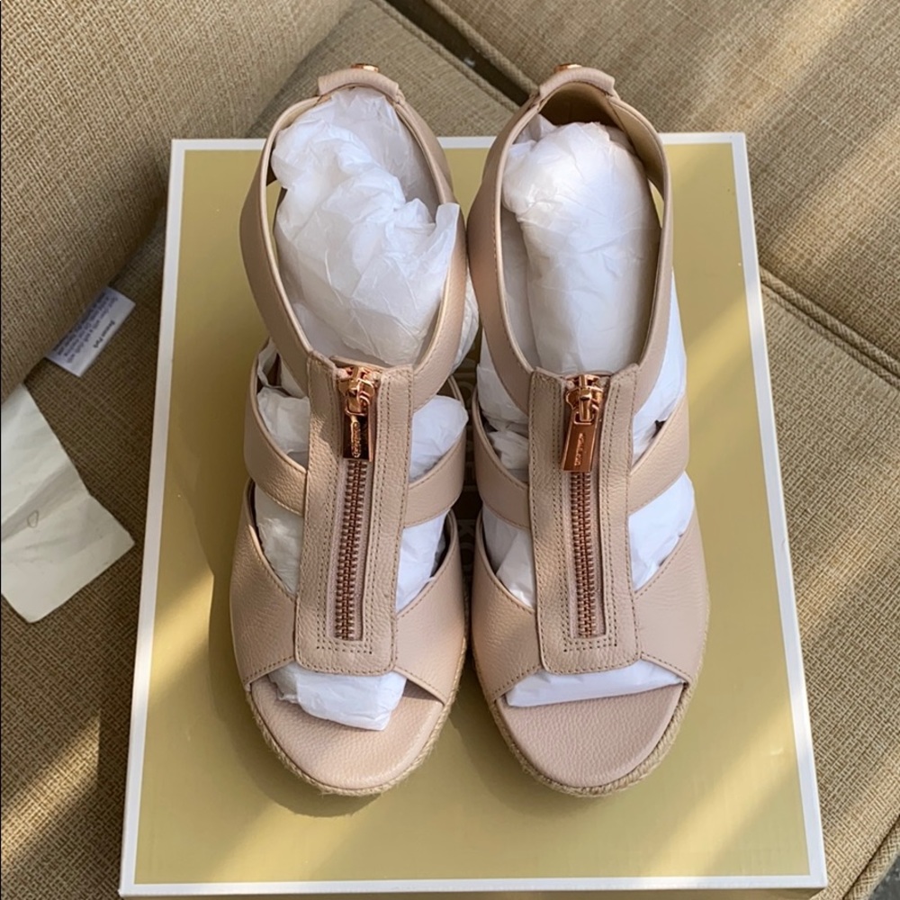 Micheal Kors shoes women